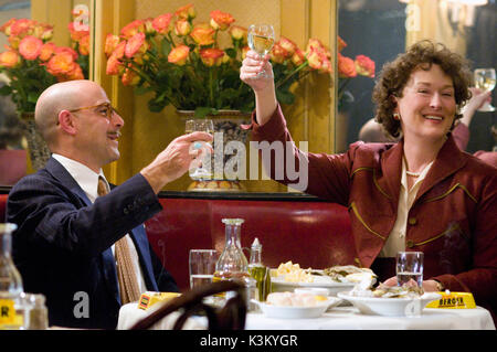 JULIE & JULIA STANLEY TUCCI als Paul Child, MERYL STREEP als Julia Child Datum: 2009 Stockfoto