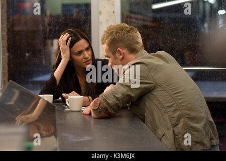 Das UNGEBORENE ODETTE YUSTMAN, CAM GIGANDET das UNGEBORENE Datum: 2009 Stockfoto