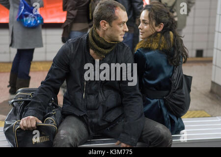 REPO MEN JUDE LAW, ALICE BRAGA REPO MEN Datum: 2010 Stockfoto