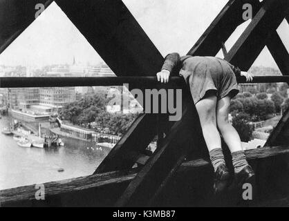 Der junge AUF DER BRÜCKE [BR1959] Ian Maclaine Datum: 1959 Stockfoto