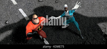 Die Unglaublichen - The Incredibles [USA 2004] [L - R] CRAIG T NELSON stimmen Bob Parr/Mr. Unglaublich, Samuel L. Jackson stimmen Lucius Best/Frozone Datum: 2004 Stockfoto