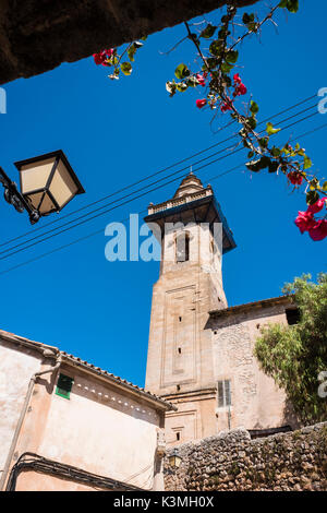 Valldemossa ist ein Dorf auf der Insel Mallorca, Balearen, Spanien. Stockfoto