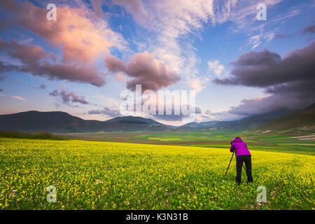 Italien, Umbrien, Perugia, Nationalpark Monti Sibillini, Castelluccio Di Norcia Stockfoto