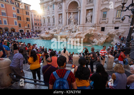 Der Trevi-Brunnen in Rom, Italien Stockfoto