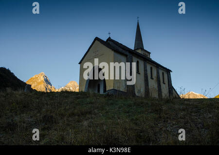 Die kleine Kirche von Riale (Formazza, Ossola, Piemont, Italien) Stockfoto