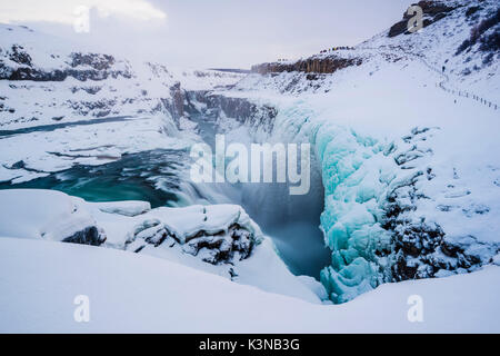 Island, Europa. Gefrorenen Wasserfall Gullfoss Im Winter. Stockfoto