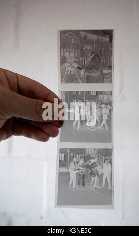 Auf 0001 Montag, 4. September einige der 70 bisher unsichtbare negative Embargo für Fotografien der Beatles, kurz vor dem Tod von Manager Brian Epstein, die unter den Hammer im September an Omega Auktionen zu gehen. Stockfoto