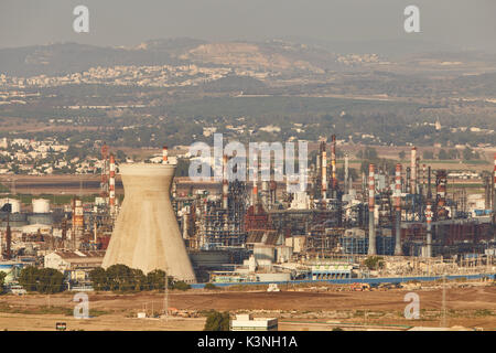 Wette Zikuk Fabrik in Haifa, Antenne Panoramablick auf das Foto. Stockfoto