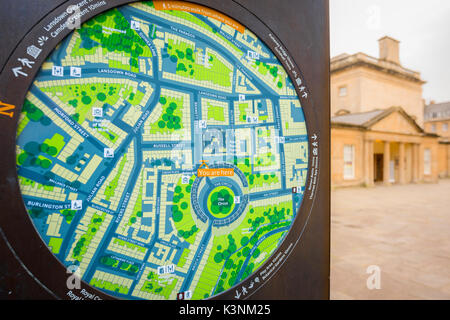 Bath UK City, Ansicht einer großen Stadtkarte in der Nähe der Versammlungsräume in Bath, die das Zentrum der Stadt zeigt, Großbritannien. Stockfoto