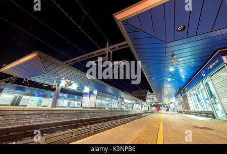 Die moderne neu erbaute Bahnhof Reading auf der Great Western mainline Stockfoto