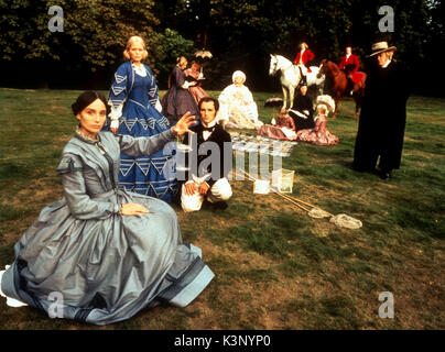 Engel und Insekten [USA/BR 1995] [L - R] Kristin Scott Thomas, PATSY KENSIT, MARK RYLANCE, [?], [?], ANNETTE BADLAND, DOUGLAS HENSHALL, ANNA MASSEY, [?], JEREMY KEMP Datum: 1995 Stockfoto