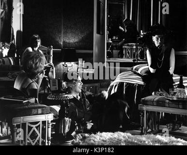 Der Knecht [BR 1963] Dirk Bogarde [center] Datum: 1963 Stockfoto