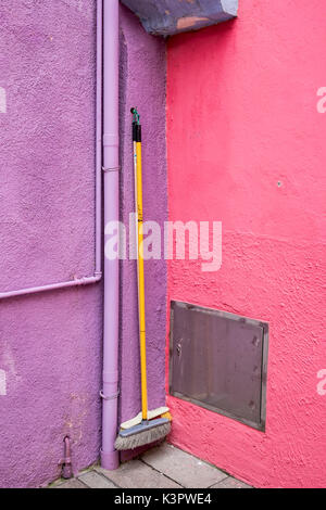 Burano, Venedig, Venetien, Italien, Norden und Osten Europas. Burano farbige Ecke. Stockfoto