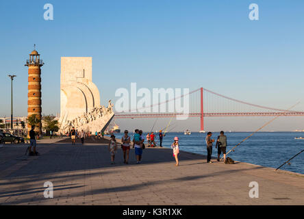 Padrão dos Descobrimentos auch als Denkmal der Entdeckungen am Ufer des Tejo Belem Lissabon Portugal Europa bekannt Stockfoto