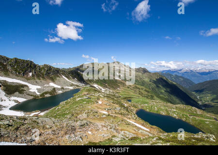 Sommer Blick auf Seen und Tartano Porcile Tal Bergamasker Alpen Lombardei Italien Europa Stockfoto