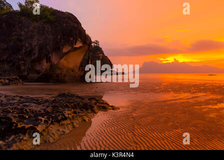 Sonnenuntergang an der Bako Nationalpark, Sarawak, Borneo, Malaysia, Asien Stockfoto