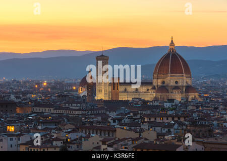 Florence-Tuscany, Italien Kathedrale Santa Maria del Fiore bei Sonnenuntergang Stockfoto