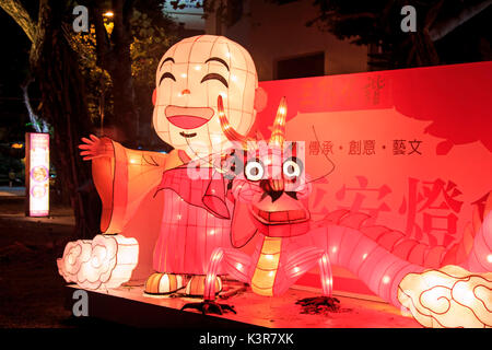 Kaohsiung, Taiwan. Papier Laterne an der Geliebten Fluss von Kaohsiung, Taiwan, Feiern zum chinesischen Neujahrsfest. Das chinesische Neujahr ist eine wichtige Chinesische Festival feierte an der Wende der chinesischen Kalender. In China ist es auch wie das Frühlingsfest, die wörtliche Übersetzung der modernen chinesischen Namen bekannt. Stockfoto