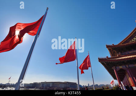 Peking, China-Feb 1,2016: Mit Blick auf den Platz des Himmlischen Friedens auf dem Tor des Himmlischen Friedens in Peking, China. Stockfoto