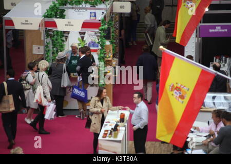 London, Großbritannien. 03 Sep, 2017. Spezial- und feinem Essen Messe öffnet in Kensington Olympia, London, UK Credit: NASTJA M/Alamy leben Nachrichten Stockfoto