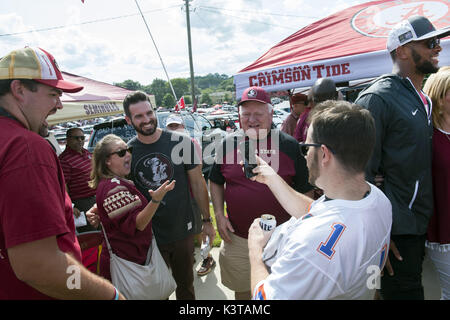 Atlanta, GA, USA. 2. Sep 2017. Küken-fil-ein Kickoff spiel Sept 2 Credit: Robin Rayne Nelson/ZUMA Draht/Alamy leben Nachrichten Stockfoto