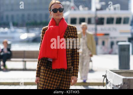 Blogger Lena Lademann an der eigenen aktuell bearbeiteten Style Runway Show anreisen, während Stockholm Fashion Week - 30.August 2017 - Foto: Start- und Landebahn Manhattan/Gnade Lunn *** Nur für redaktionelle Verwendung *** | Verwendung weltweit Stockfoto