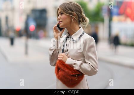 Gine Margrethe warten außerhalb des Rodebjer Runway Show in Stockholm Fashion Week - 30.August 2017 - Foto: Start- und Landebahn Manhattan/Gnade Lunn *** Nur für redaktionelle Verwendung *** | Verwendung weltweit Stockfoto