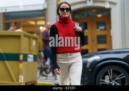Stockholm, Schweden. 31 Aug, 2017. Lena Lademann posing außerhalb des Totême Runway Show in Stockholm Fashion Week - 31 August, 2017 - Foto: Start- und Landebahn Manhattan/Gnade Lunn *** Nur für redaktionelle Verwendung *** | Verwendung weltweit/dpa/Alamy leben Nachrichten Stockfoto