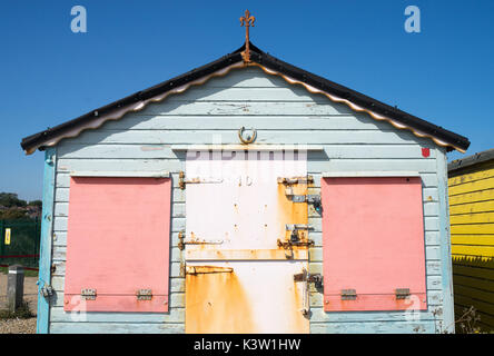 Strand Hütten auf St Leonards Strand, Hastings, Großbritannien Stockfoto