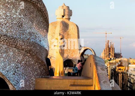 Barcelona, Spanien, La Pedrera auf dem Dach, entworfen von Antonio Gaudi Stockfoto