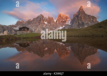 Baita Segantini, Pale di San Martino, Passo Rolle, Trient Provinz, Trentino Alto Adige, Italien, Europa Stockfoto
