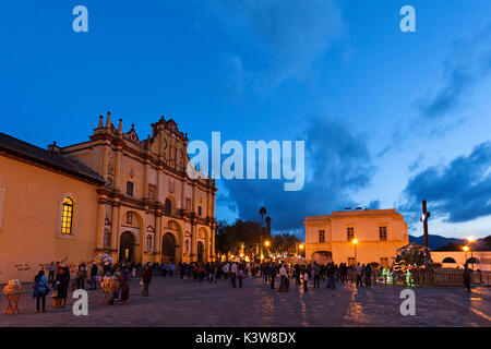 Kathedrale, Zocalo, San Cristobal de las Casas, Chiapas, Mexiko. Stockfoto