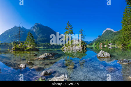 Blick auf den Hintersee bei Ramsau im Nationalpark Berchtesgaden, Bayern, Oberbayern, Deutschland, Europa Stockfoto
