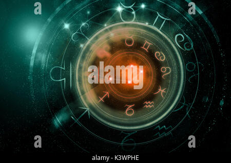 Astrologie Zeichen auf dunklem Raum Hintergrund Stockfoto
