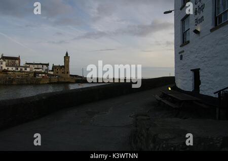 Der Hafen, Hafendamm, Cornwall Stockfoto