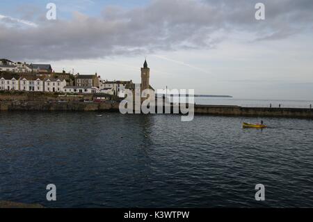 Der Hafen, Hafendamm, Cornwall Stockfoto