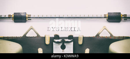 Close-up für Bildung Wort auf einer Schreibmaschine Blatt Stockfoto