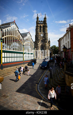 Wahrzeichen Stockport Stadtzentrum Cheshire in gtr Manchester St Mary's Church ist die älteste Pfarrkirche in der historischen Markt erfassten Hallenbereich Stockfoto