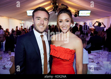 Berühmtheitpaare, Schauspieler Alan Halsall mit seiner Frau, der Schauspielerin, Lucy-Jo Hudson Stockfoto