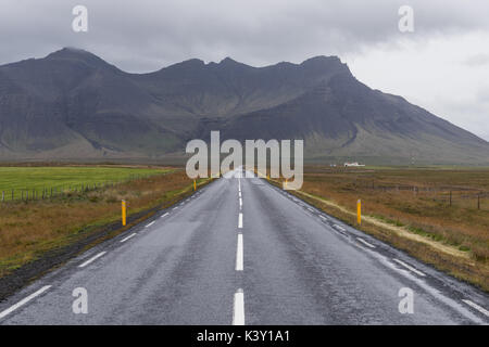 Gerade Straße in Halbinsel Snaefellsnes, Island Stockfoto