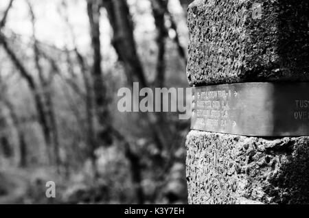 Eine konkrete Marker post für die Appalachian Zug in Shenandoah Nationalpark Stockfoto