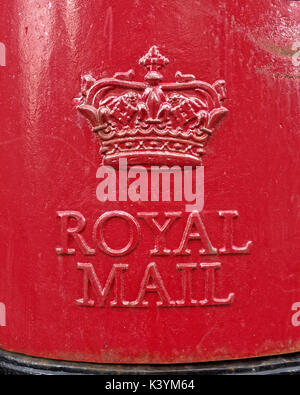 Royal Mail logo Red Crown detail Säule, um die schottische Krone Stockfoto