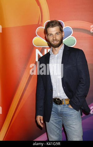 2017 Sommer TCA Tour' NBCUniversal Presse Tour" im Beverly Hilton Hotel in Beverly Hills, Kalifornien. Mit: Mike Vogel Wo: Beverly Hills, Kalifornien, USA, wenn: 03. August 2017 Credit: Nicky Nelson/WENN.com Stockfoto