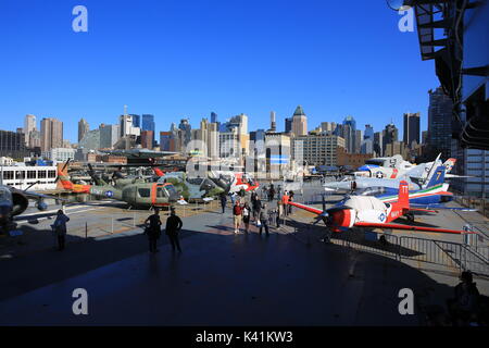 Intrepid Sea Air Space Museum & Stockfoto