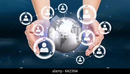 Digital composite der Hände halten ein Globus mit Anschlüssen Stockfoto