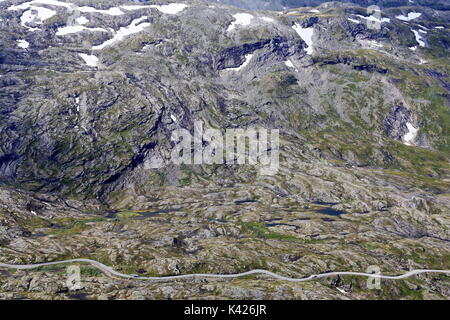 Curvy Road an der Passstraße Trollstigen in Molde, Mehr og Romsdal, Norwegen, Skandinavien, Europa Stockfoto