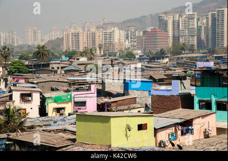 Reflexion von Mumbai, der Metro, Mumbai, Maharashtra, Indien Stockfoto