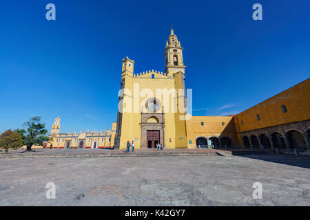 Cholula, FEB 18: Außenansicht der Capilla Real o de Naturales, Convento de San Gabriel am 18.Februar 2017 Cholula, Mexiko Stockfoto