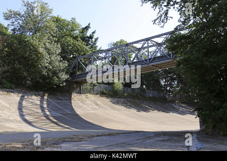 Mitglieder 'Banking Mitglieder und Brücke, Brooklands Museum, Weybridge, Surrey, England, Großbritannien, USA, UK, Europa Stockfoto