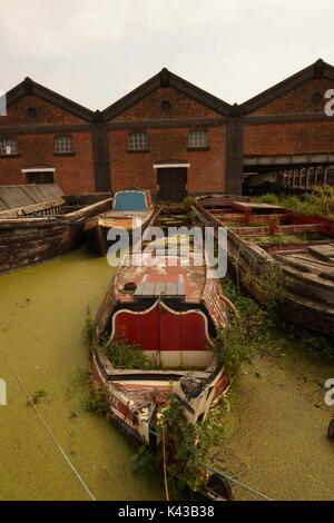 Bootmuseum, Ellesmere Port, Kanalboote, Geschichte, The Wirral, Narrow Boats, British Heritage, Barges, Merseyside, Bildung, Werkstatt, Schlösser. Stockfoto